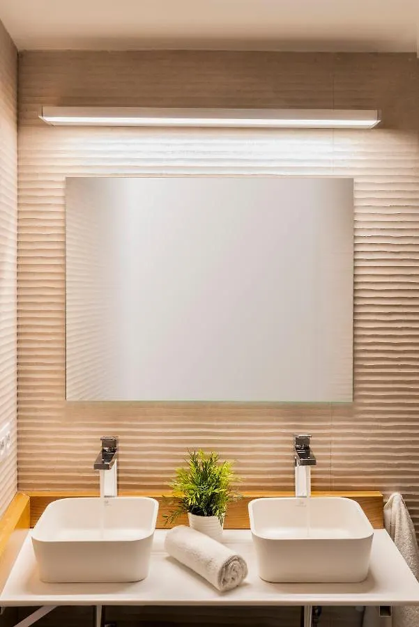 Alohamundi Corral Del Rey Apartment Seville 0*,  Spain