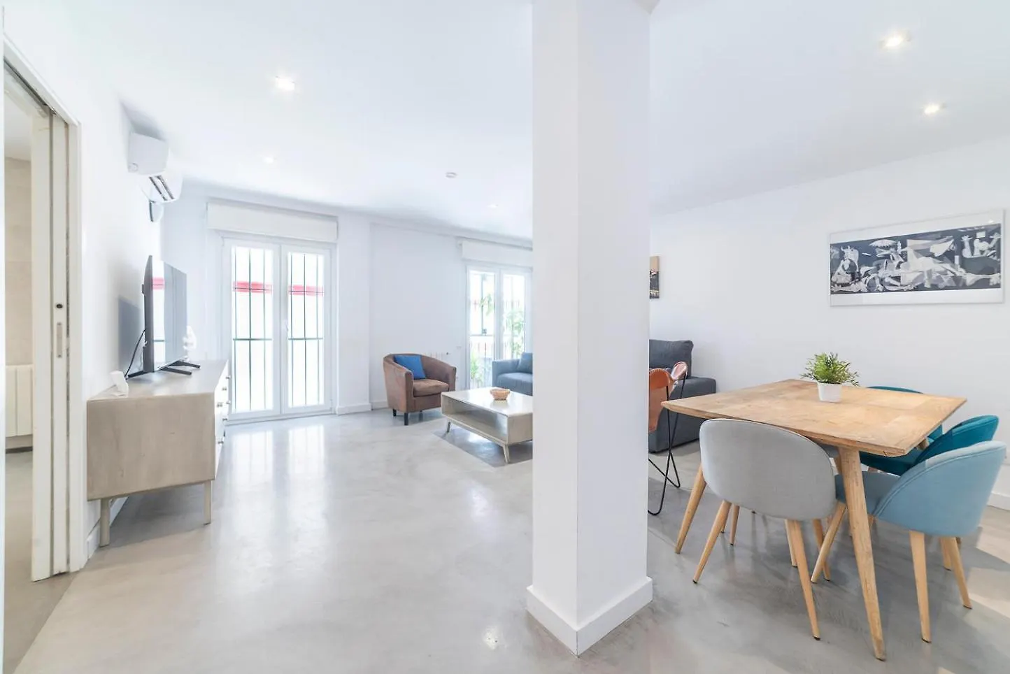 Alohamundi Corral Del Rey Apartment Seville